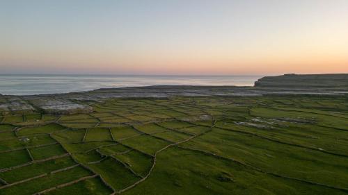 Aran Walkers Lodge