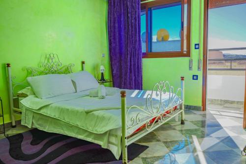 CASA RAYAN CASA RAYAN