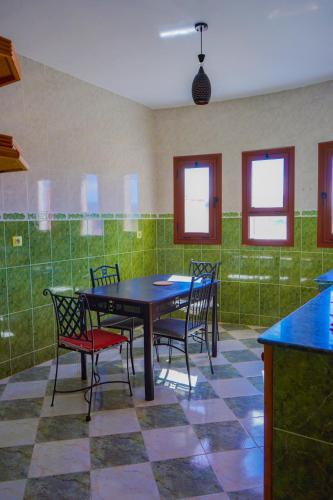 CASA RAYAN CASA RAYAN