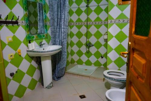 CASA RAYAN CASA RAYAN