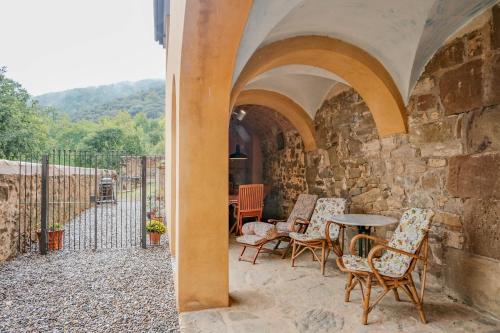 入口, Rectoria de Castellar in 拉巴爾德比亞尼亞