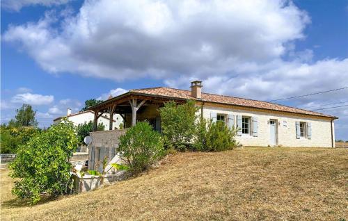 Amazing Home In Anth With Kitchen - Location saisonnière - Anthé