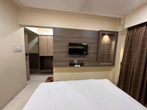 SriKrishna Paradise Hotel Thane Navi Mumbai