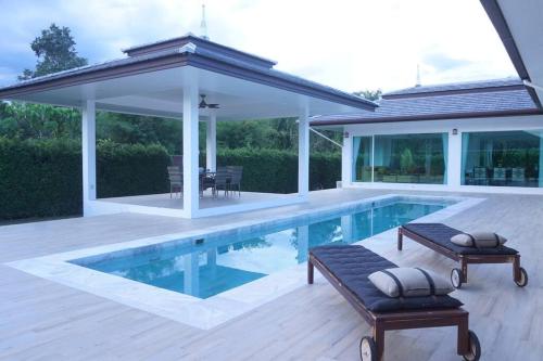 CoaSea Pool Villa - 3 Bedrooms 3.5 Bathrooms