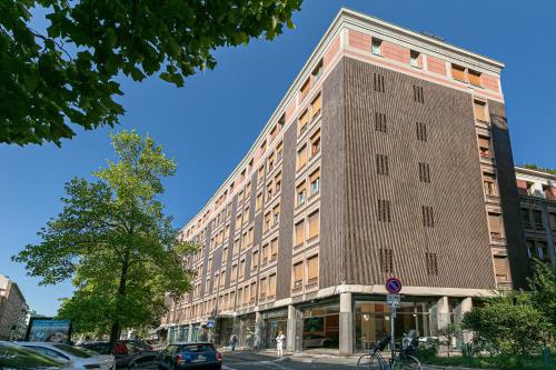 Santa Sofia Home, Milan