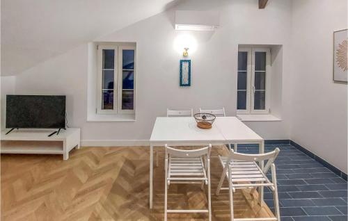 1 Bedroom Lovely Apartment In Esbly - Location saisonnière - Esbly