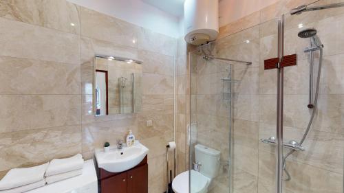 Rynek Market Square Wroclove Tectum Apartments z widokiem na Rynek - image 3