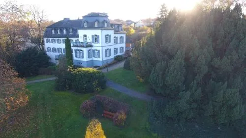 Gästehaus im Schlosspark in Saffig, Deutschland