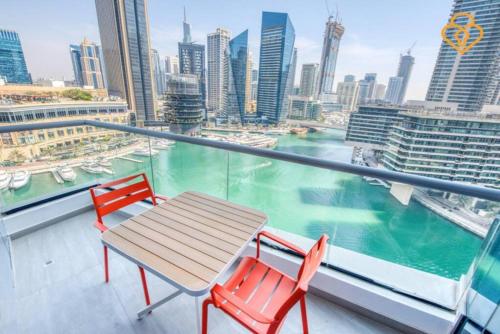 Keysplease Magnificent views of the Marina, Bay Central Dubai Marina, Dubái