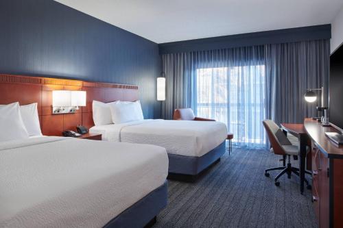 Courtyard by Marriott Chicago Lincolnshire