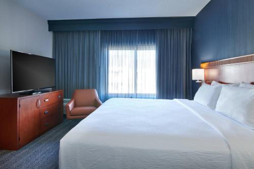 Courtyard By Marriott Chicago Highland Park/Northbrook