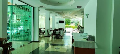 Hotel Arda in เนสเซบา