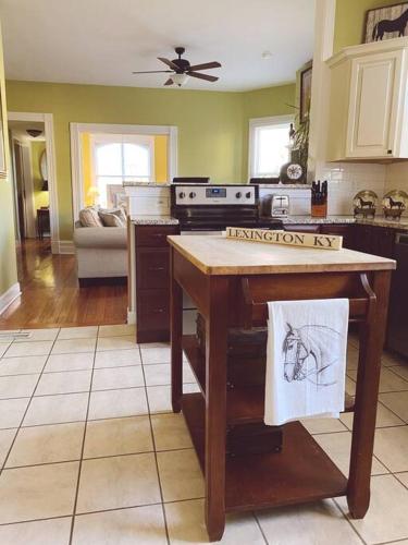 Kathy's Place - Pet Fee Additional Charge in Eastside
