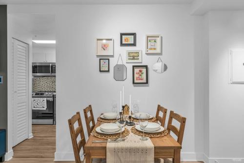 FIFA Stay 1-BR Condo Near BC Place with Free Parking and AC, Vancouver (photo 10)