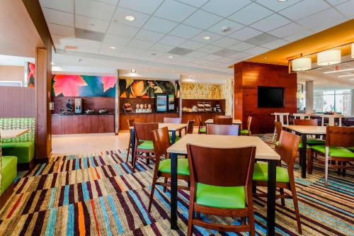 Fairfield Inn & Suites by Marriott Pecos - main image