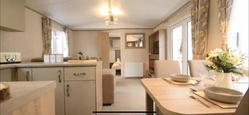 Rohannah static Caravan Fantastic Family and Friends Holiday photo 2