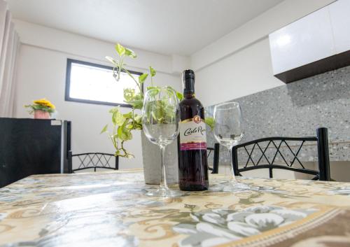 200m² 6 guļamistaba, 2 privāta vannas istaba Māja Tanjay City
 (Whitehaus BnB) in Bais