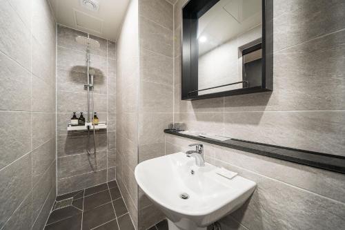 Griffinbay Hotel Room Type - Standard Double Room