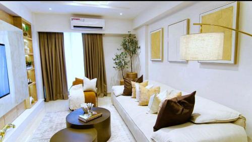 Spacious Executive Luxury Apartment