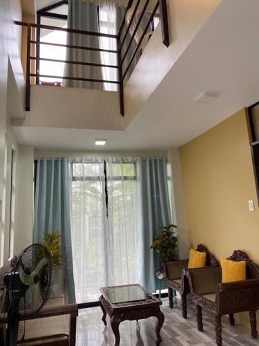 4 Bedrooms Guesthouse with Pool and Mangrove Park in Alburquerque