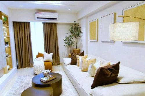 Spacious Executive Luxury Apartment