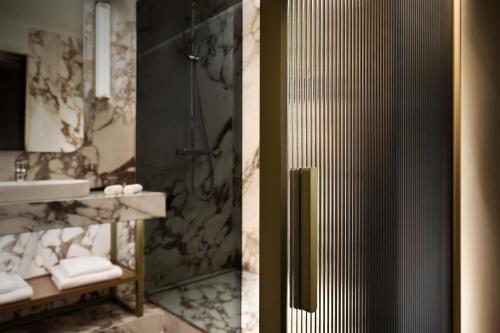 Sheraton Lake Como Hotel - image 13