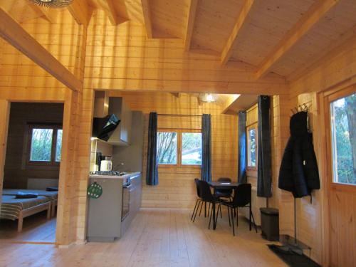 HderH - Eco Lodge op vakantiepark De IJsvogel, zwembaden, kids fun, natuur en rust, Voorthuizen (fotografie 9)