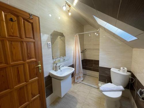 3 twin beds