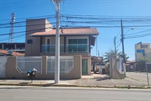 Casa grande, confortável e pertinho da praia!