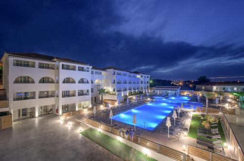 Azure Resort & Spa - Hôtel - Tsilivi