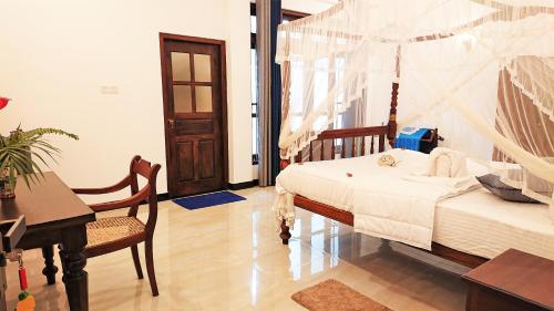 Superior Double Room image 10