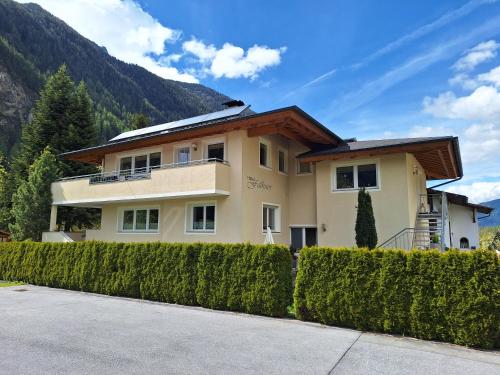  Haus Falkner Barbara in Umhausen