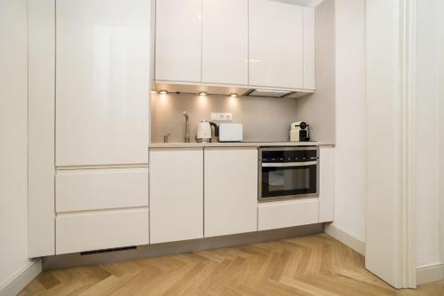 Milosrdnych Apartments - image 6