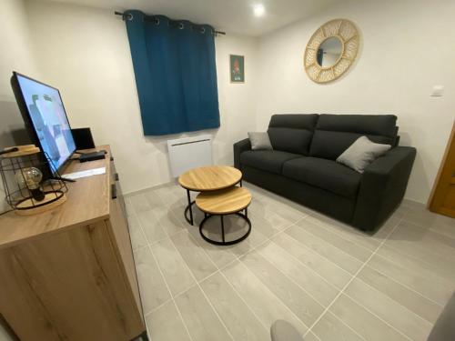 T2 à 150m du village (T2 a 150m du village) in Chateauroux-Alpes