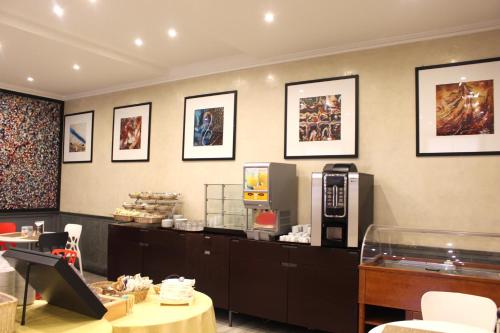 Club Hotel - main image