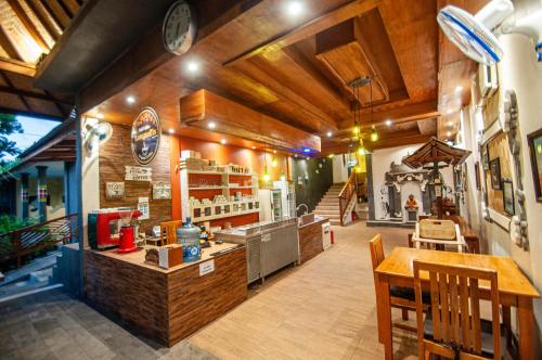 مطعم, Kubuku Eco Dive lodge & Yoga in بوموتيران