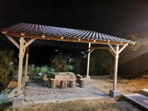 Cabanuta Fara Fite Cabanuta Fara Fite