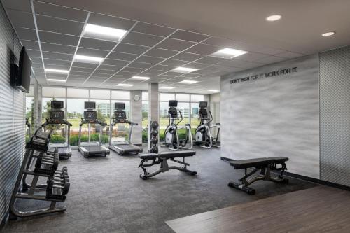 Fairfield by Marriott Inn & Suites Cleveland Tiedeman Road - 피트니스 센터