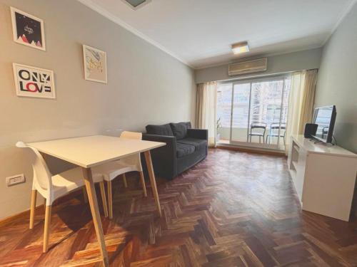 One-Bedroom Apartment image 3