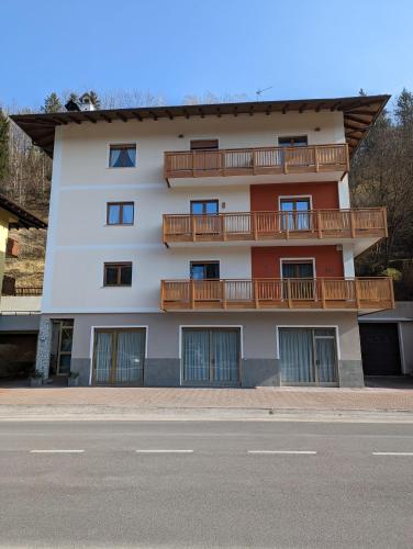 Appartamenti Pedrini - Apartment - Comano Terme