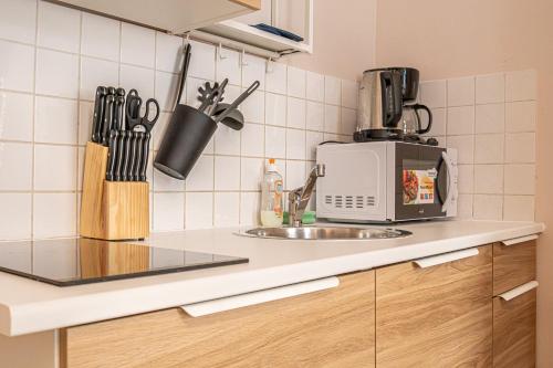 Simple 1BR Studio Escape, Your Relaxing Getaway, Vienna (photo 5)