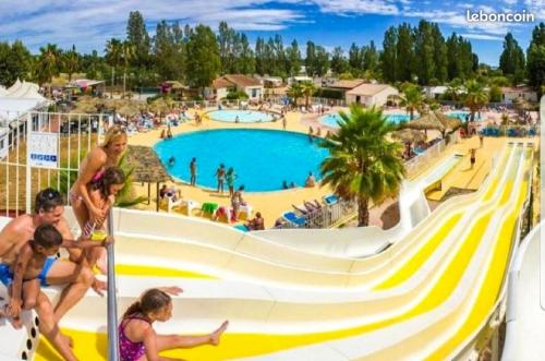 View, Bungalow Confortable a Frejus avec Piscine Partagee near Le Poivrier Nomade