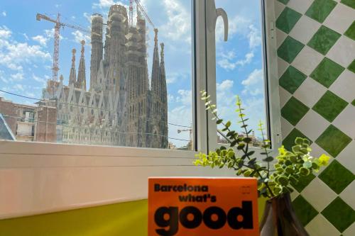 Boutique Lepant- Chic 2BR with SagradaFamiliaView