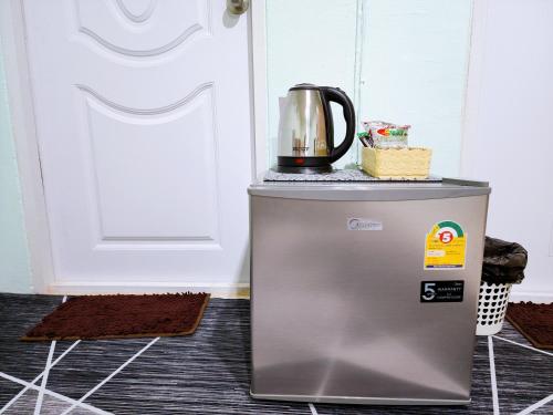 811-STP Homely room Free Wi-Fi and Near BTS Line - image 6