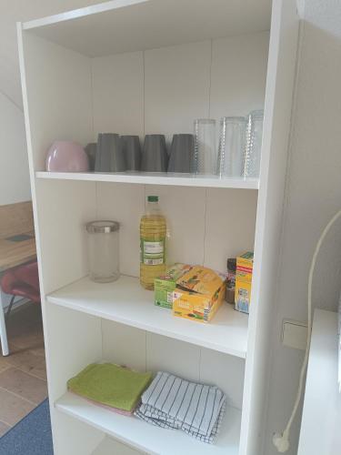 IN VILLA 60 qm APARTMENT max 4 per, 24 std Check-in,free parking, WIFI , TV,, Hannover (fotografie 8)