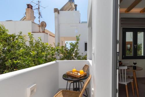 Juliano luxury apartments, port of Naxos