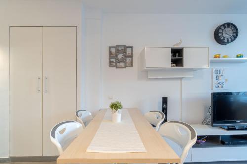 134-Empurialola- Apartamento con vistas mar en Empuriabrava-Gran Reserva - image 3