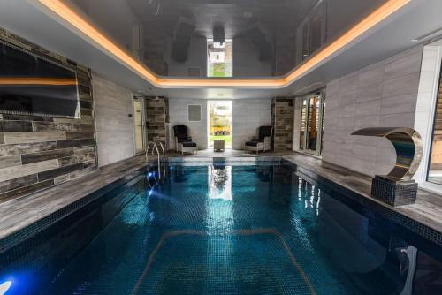 Jaw Dropping House with Private Indoor Pool and Hot Tub