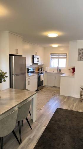 Classy single family house, walk to St Boniface