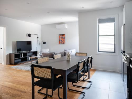 Modern Three Bedroom Brooklyn Condo-Hotel